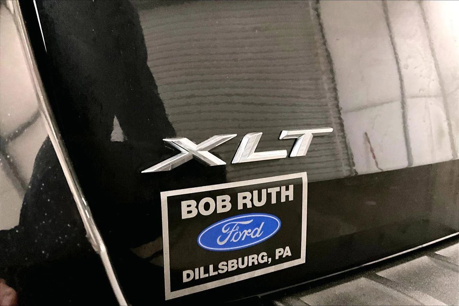 Certified 2021 Ford Explorer XLT w/ Equipment Group 202A image 13