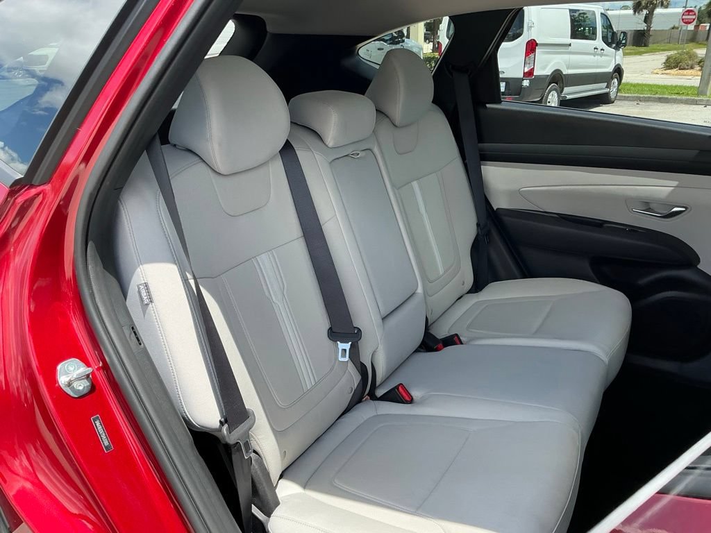 Used 2025 Hyundai Tucson SEL FWD image 22