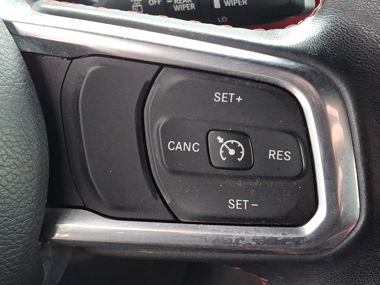 Used 2018 Jeep Wrangler Unlimited Rubicon w/ Dual Top Group image 25