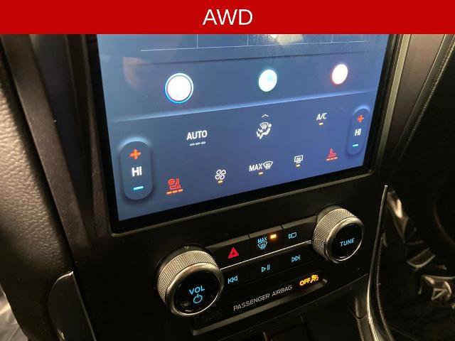 Certified 2024 Ford Edge Titanium AWD/4WD image 10