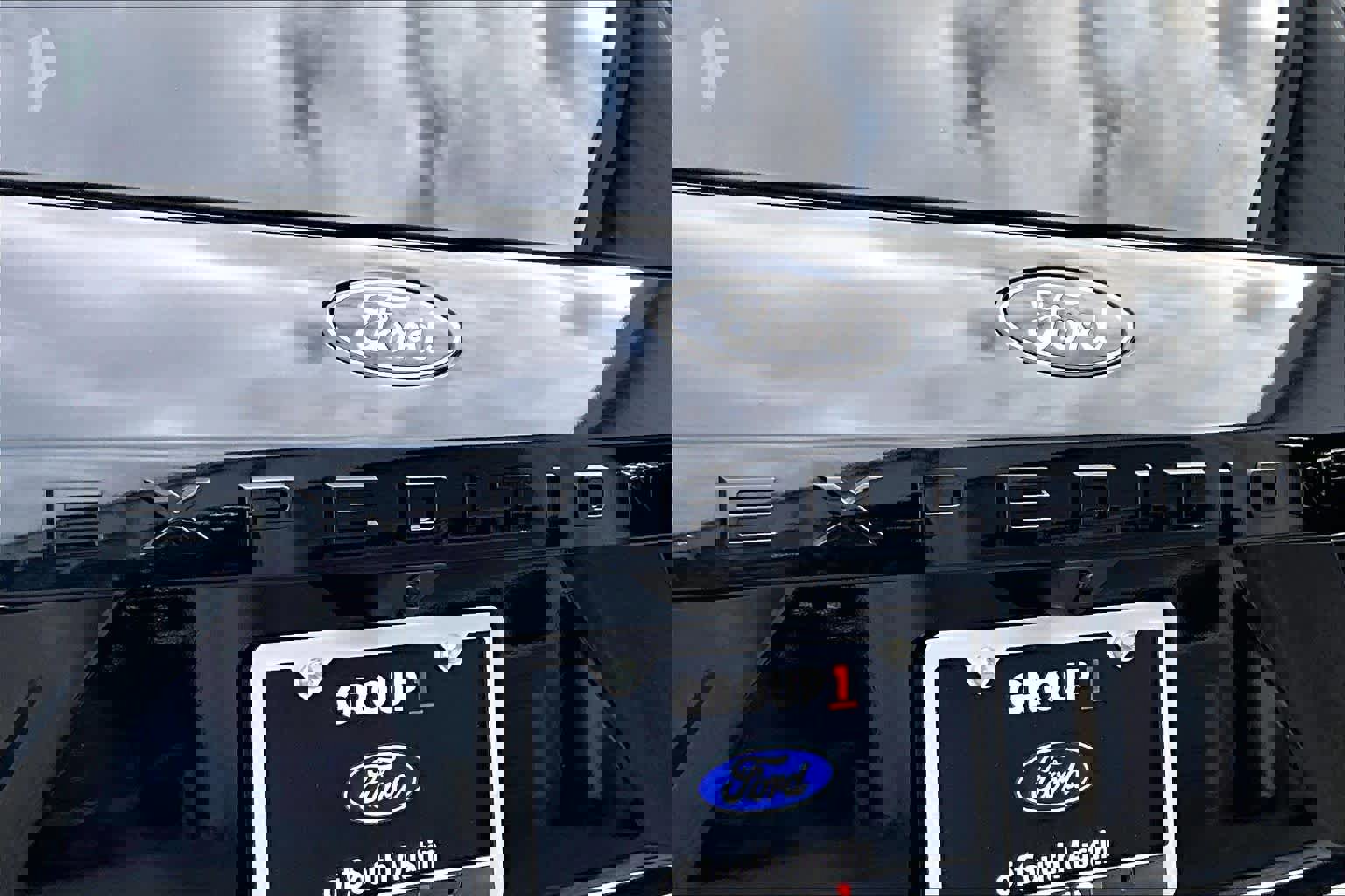 Certified 2025 Ford Expedition Platinum w/ Stealth Appearance Package image 32