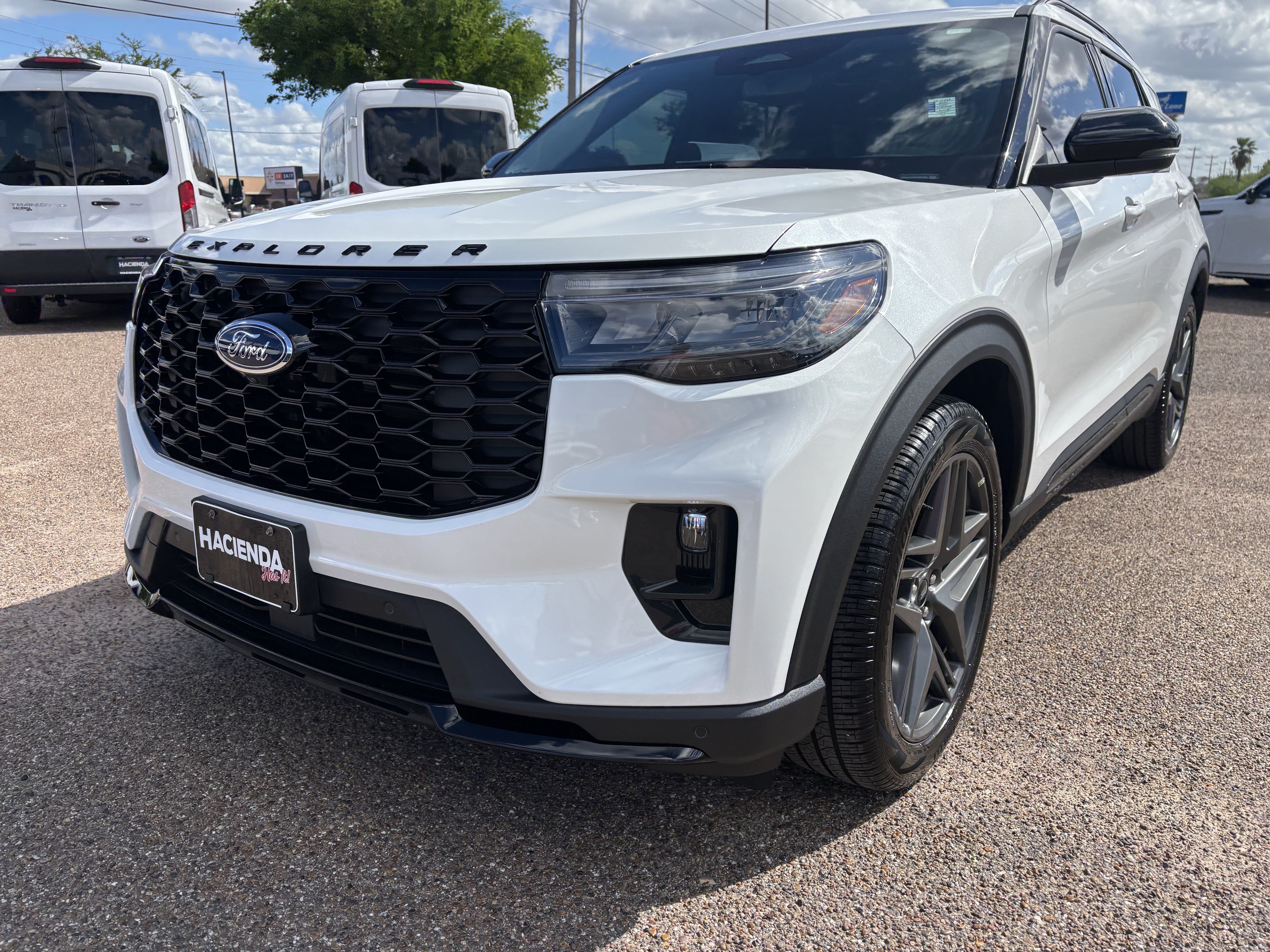 Certified 2026 Ford Explorer ST-Line w/ ST-Line Street Pack RWD image 7