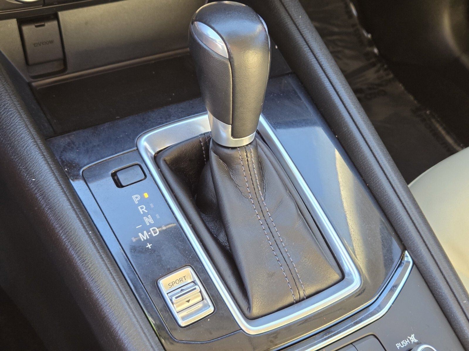 Used 2017 MAZDA CX-5 Touring image 23