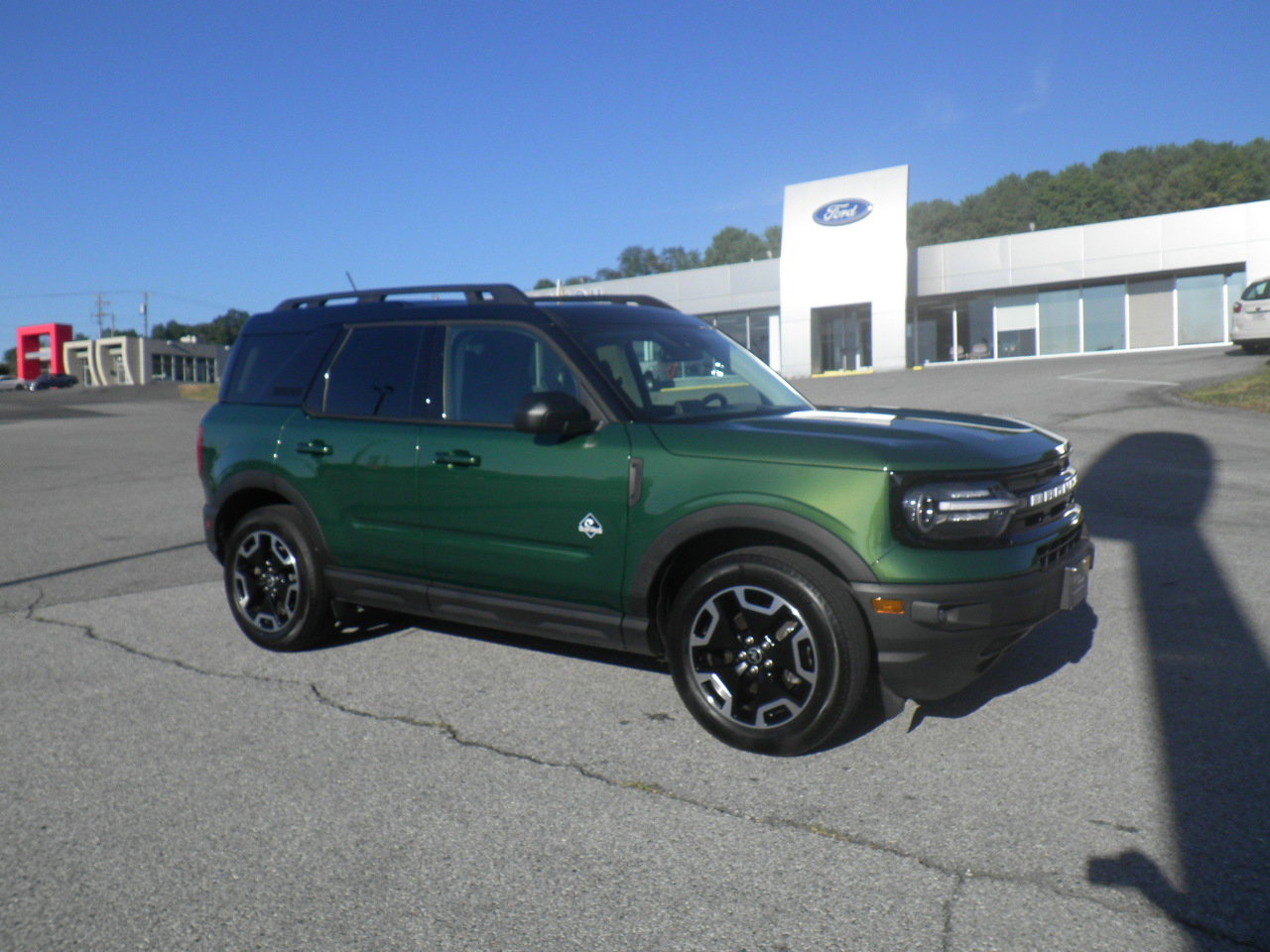 Certified 2024 Ford Bronco Sport Outer Banks w/ Tech Package AWD/4WD image 7