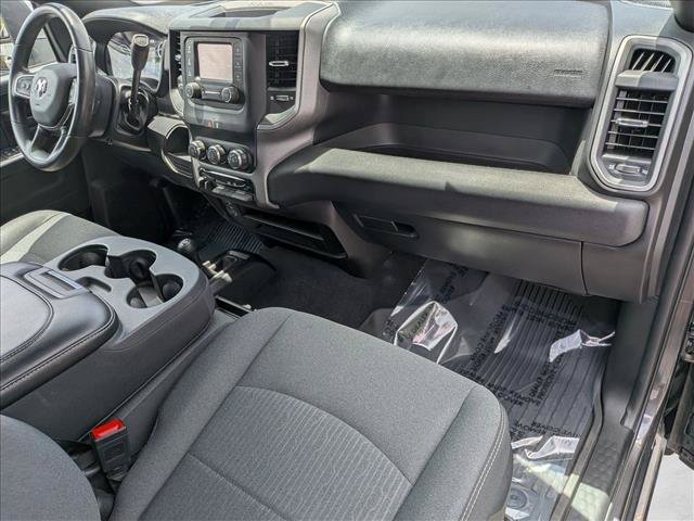 Used 2024 RAM 2500 Tradesman w/ Chrome Appearance Group AWD/4WD image 19