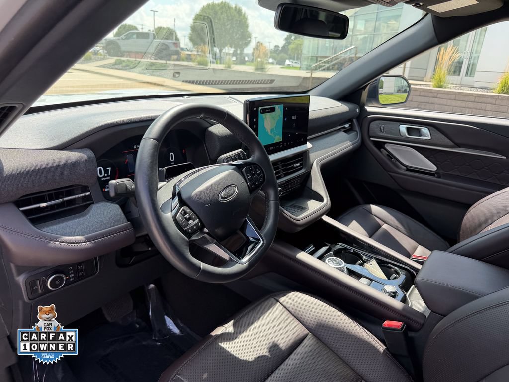 Certified 2025 Ford Explorer Platinum w/ LUX Leather Package AWD/4WD image 9