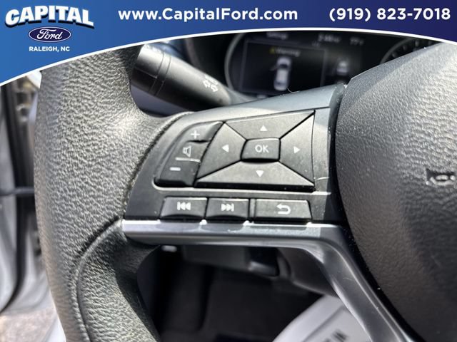 Used 2025 Nissan Versa SV FWD image 21
