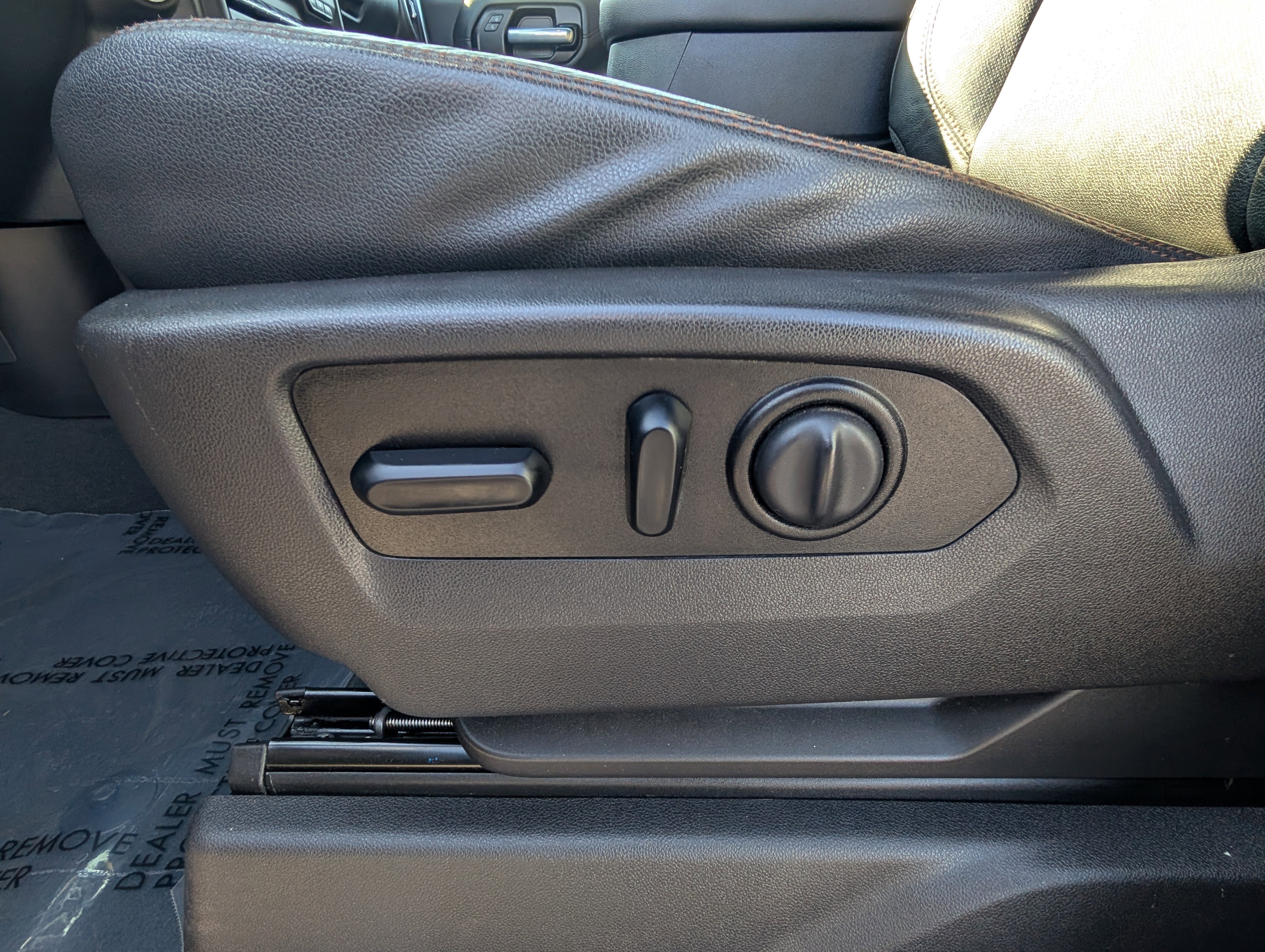 Used 2021 GMC Sierra 1500 AT4 w/ AT4 Premium Package image 19