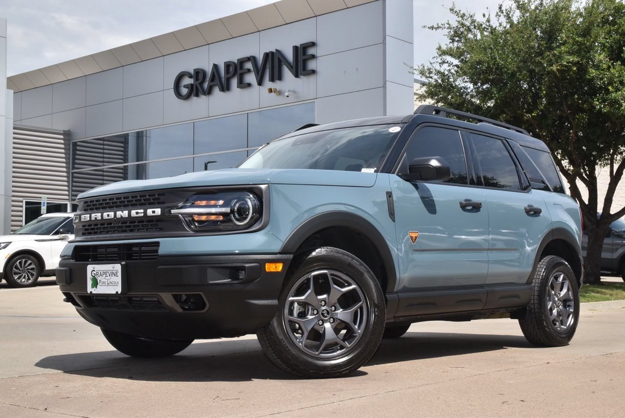 Certified 2023 Ford Bronco Sport Badlands AWD/4WD image 2