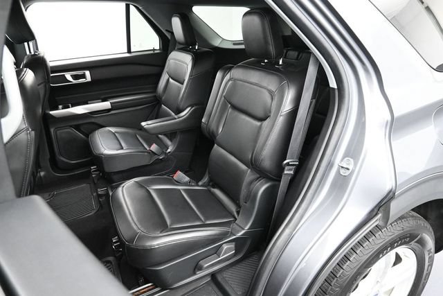 Certified 2021 Ford Explorer XLT w/ Equipment Group 202A AWD/4WD image 26