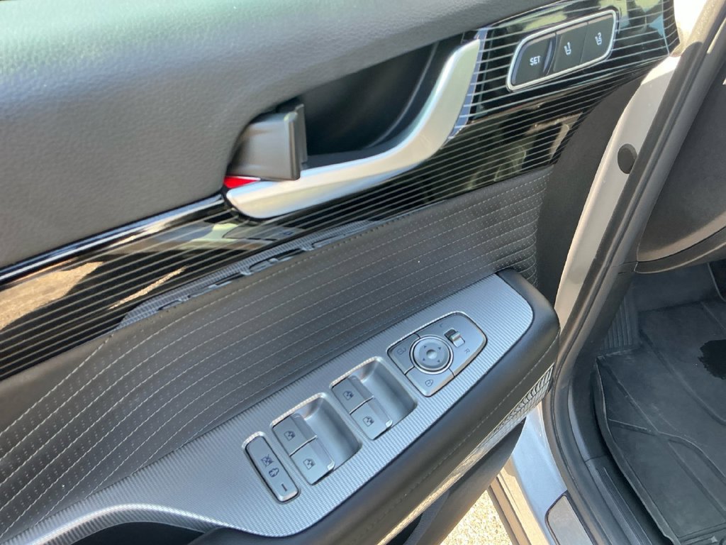 Used 2025 Hyundai Palisade Calligraphy AWD/4WD image 16