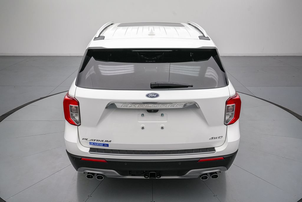 Certified 2024 Ford Explorer Platinum w/ Technology Package AWD/4WD image 5