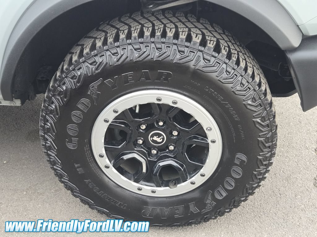 Certified 2023 Ford Bronco Big Bend w/ Sasquatch Package AWD/4WD image 5