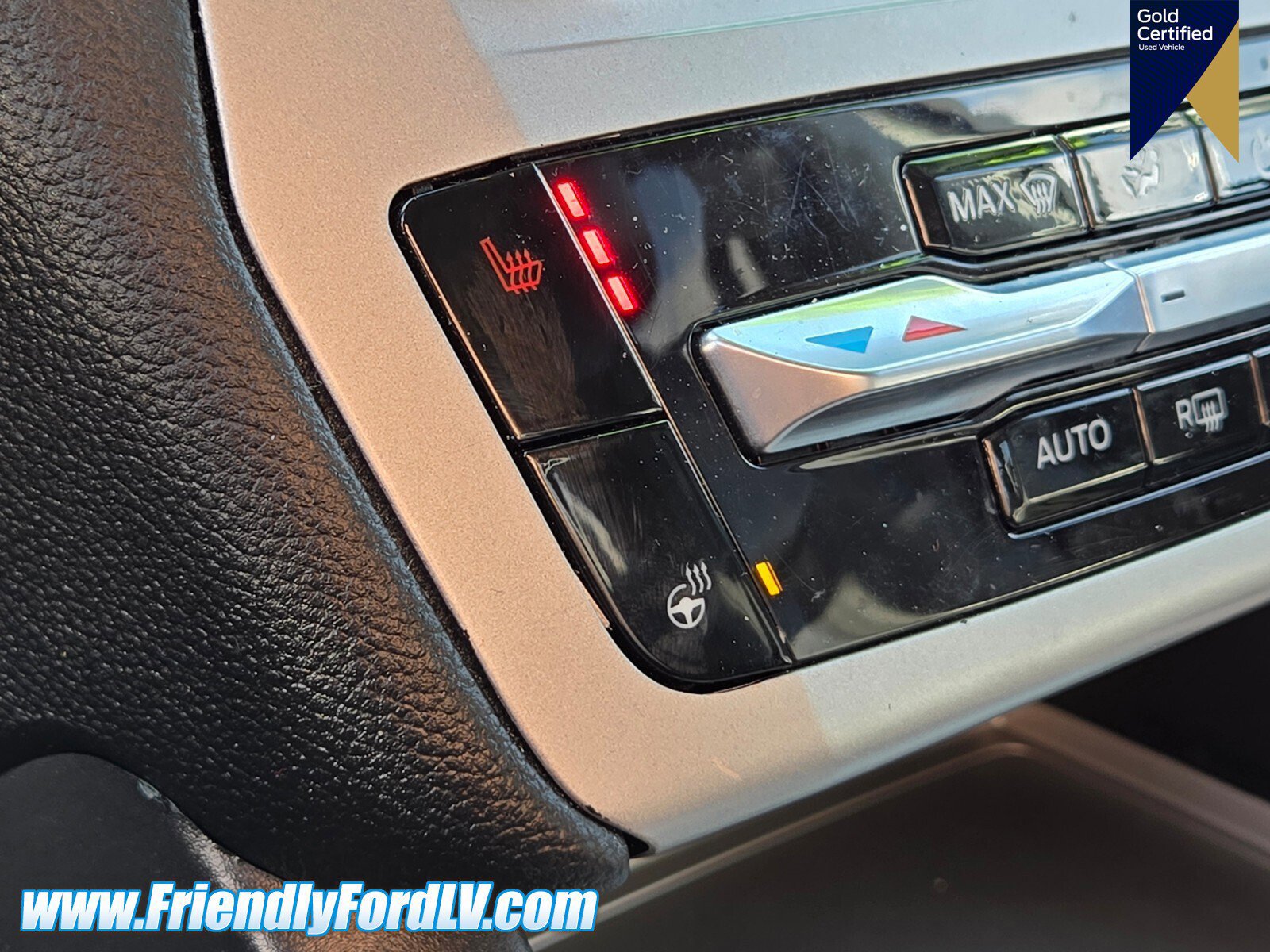 Certified 2021 Ford Explorer XLT w/ Equipment Group 202A image 22