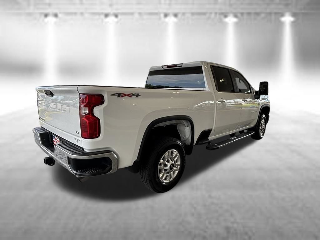 Used 2025 Chevrolet Silverado 2500 LT w/ Convenience Package AWD/4WD image 4