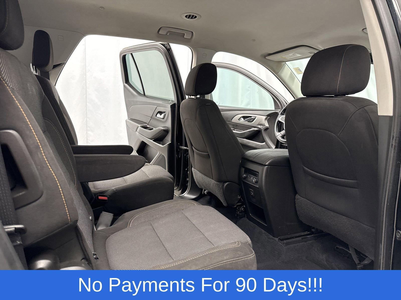 Used 2018 Chevrolet Traverse LT image 29