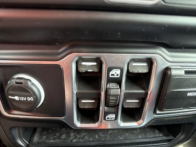 Used 2020 Jeep Gladiator Sport w/ Quick Order Package 24S image 25