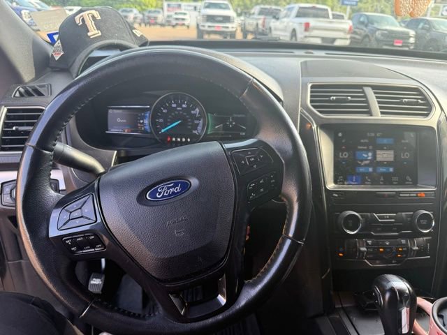 Certified 2019 Ford Explorer XLT w/ Equipment Group 202A FWD image 17