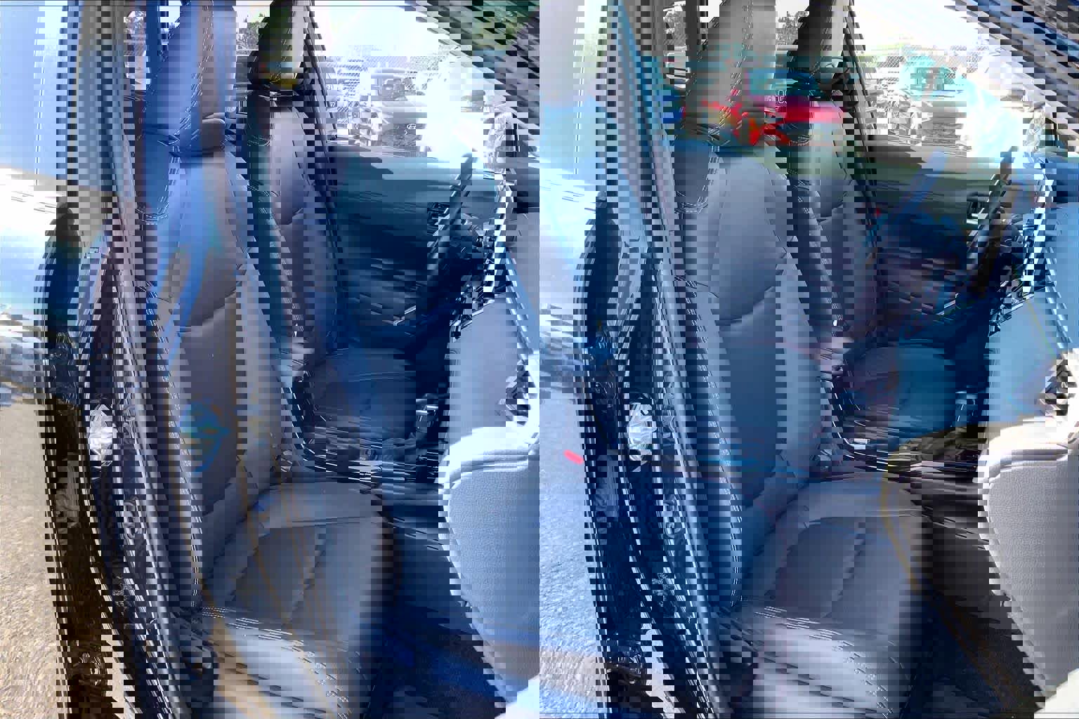 Used 2022 Toyota Corolla Cross XLE image 8