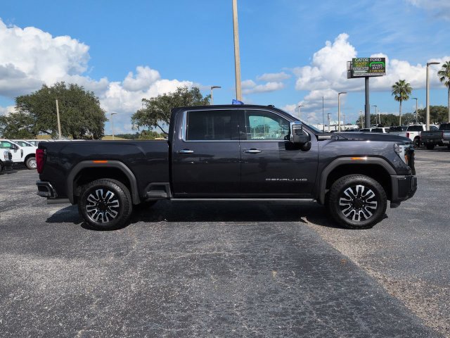 Used 2025 GMC Sierra 2500 Denali Ultimate AWD/4WD image 4