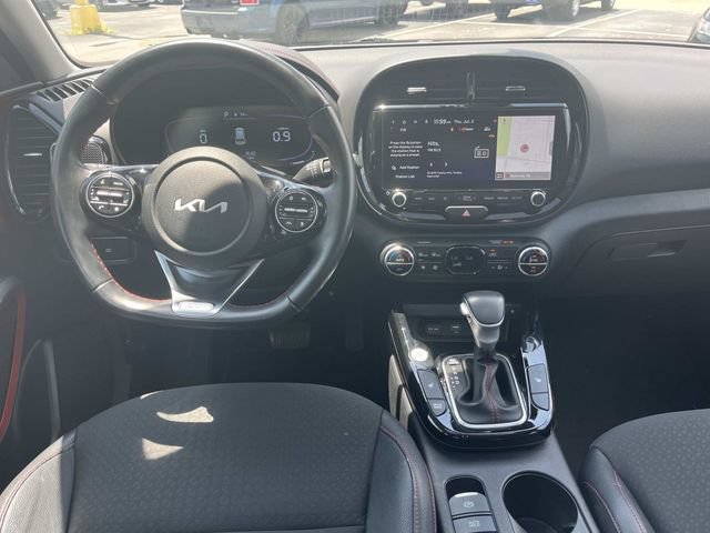 Used 2023 Kia Soul GT-Line w/ GT-Line Technology Package FWD image 16