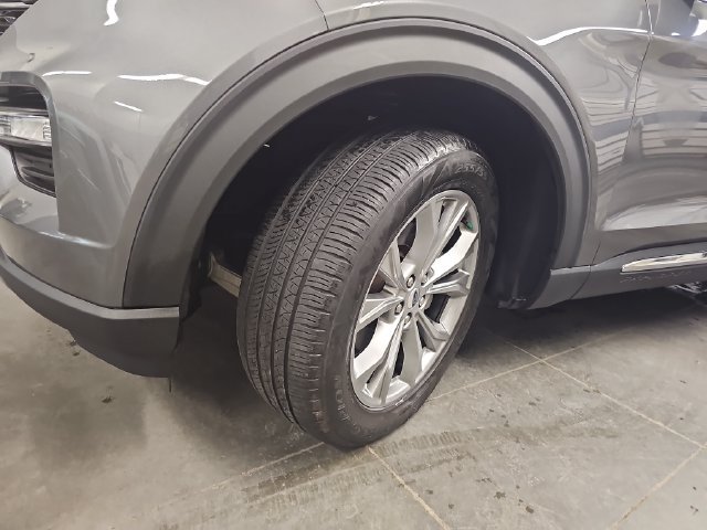 Certified 2023 Ford Explorer XLT w/ Equipment Group 202A RWD image 31