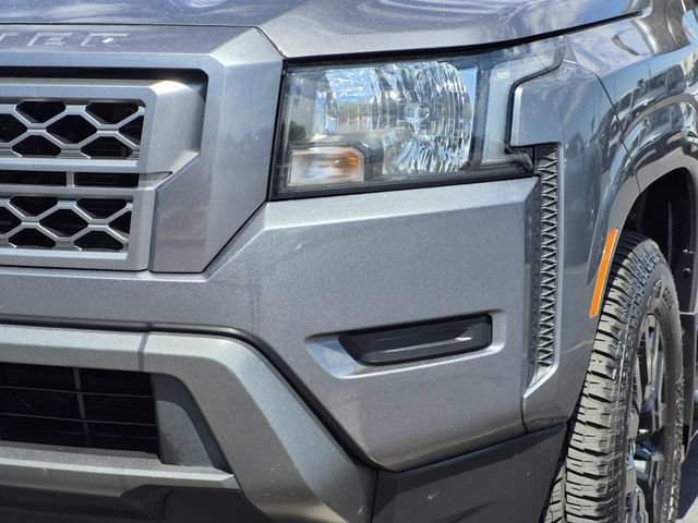 Used 2022 Nissan Frontier SV w/ Technology Package RWD image 9