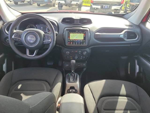 Used 2022 Jeep Renegade Latitude w/ Convenience Group AWD/4WD image 19