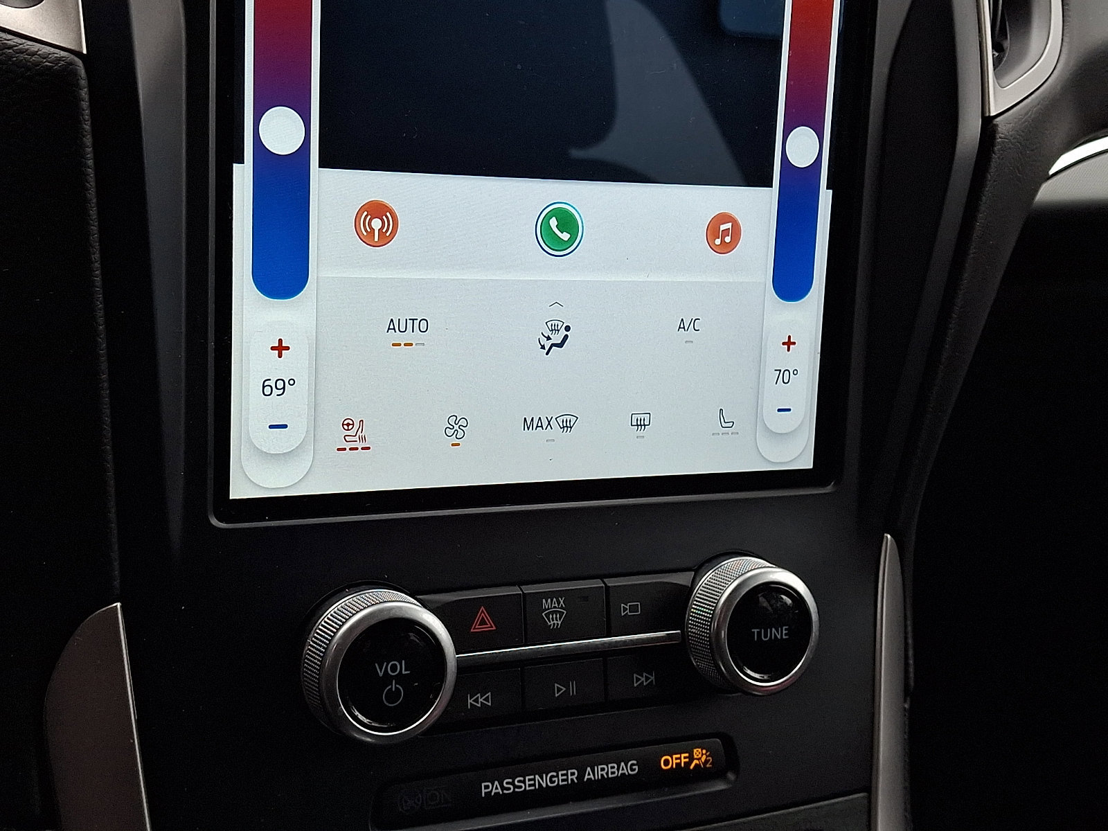 Certified 2022 Ford Edge ST-Line image 20