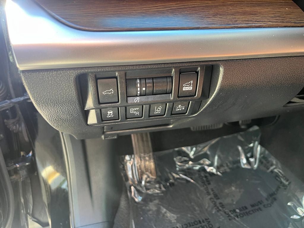 Used 2018 Subaru Outback 2.5i Touring AWD/4WD image 39