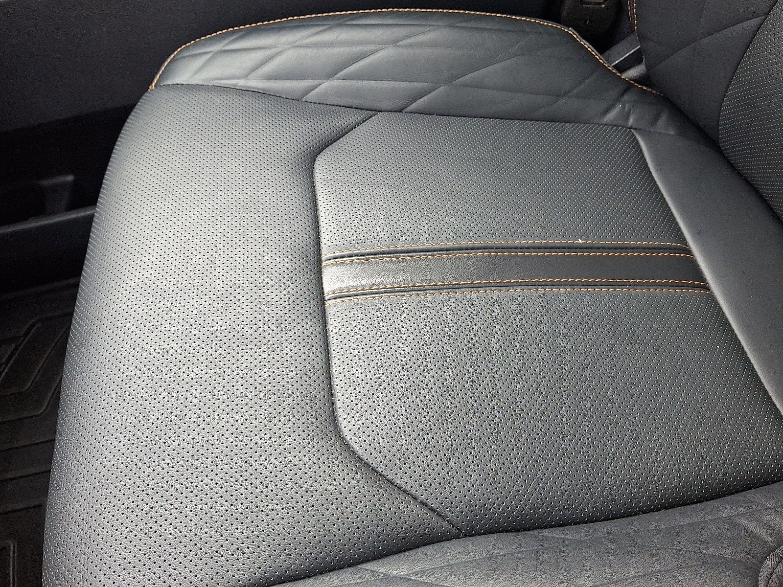 Certified 2022 Ford Expedition Max Platinum image 26