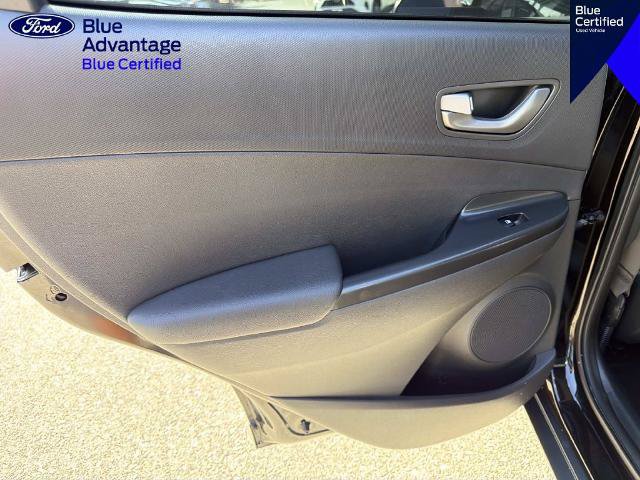 Used 2021 Hyundai Kona Limited w/ Cargo Package FWD image 11