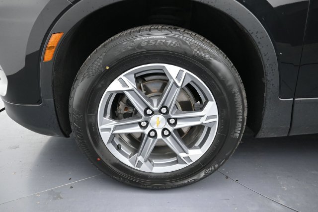 Used 2023 Chevrolet Blazer LT w/ Driver Confidence Package FWD image 9