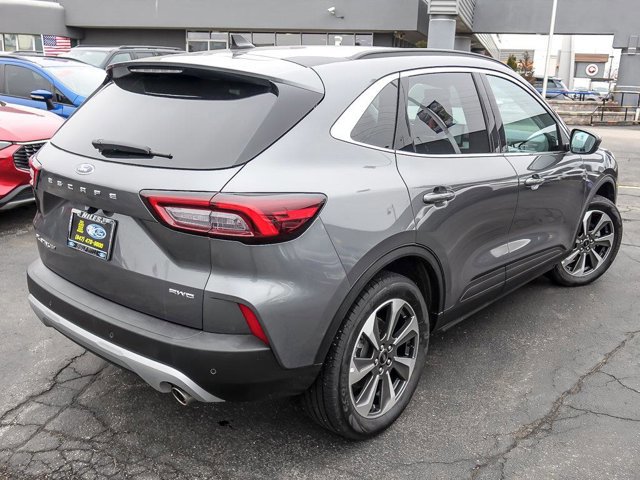 Certified 2025 Ford Escape Platinum AWD/4WD image 10
