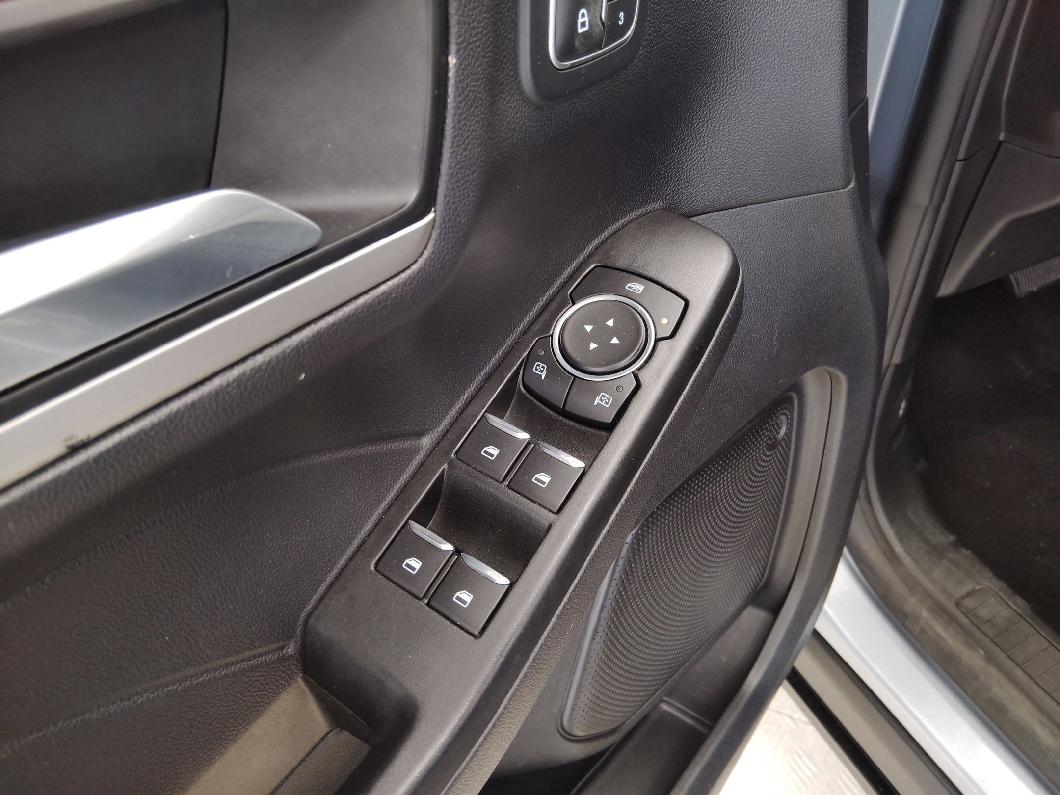 Certified 2022 Ford Escape SEL w/ Technology Package image 21