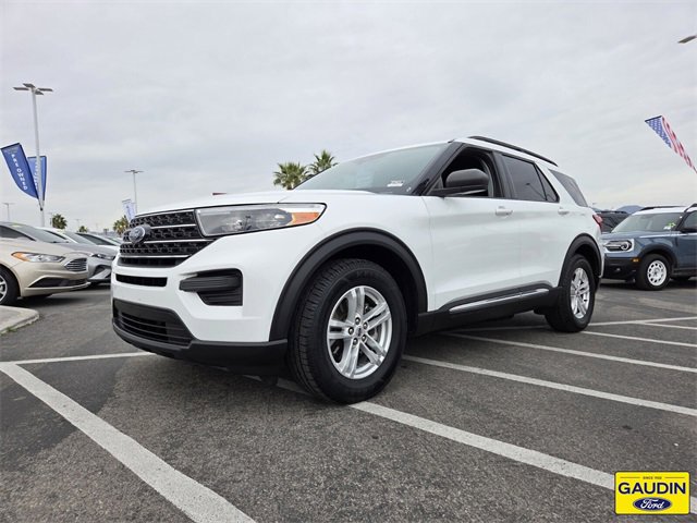 Certified 2021 Ford Explorer XLT image 3