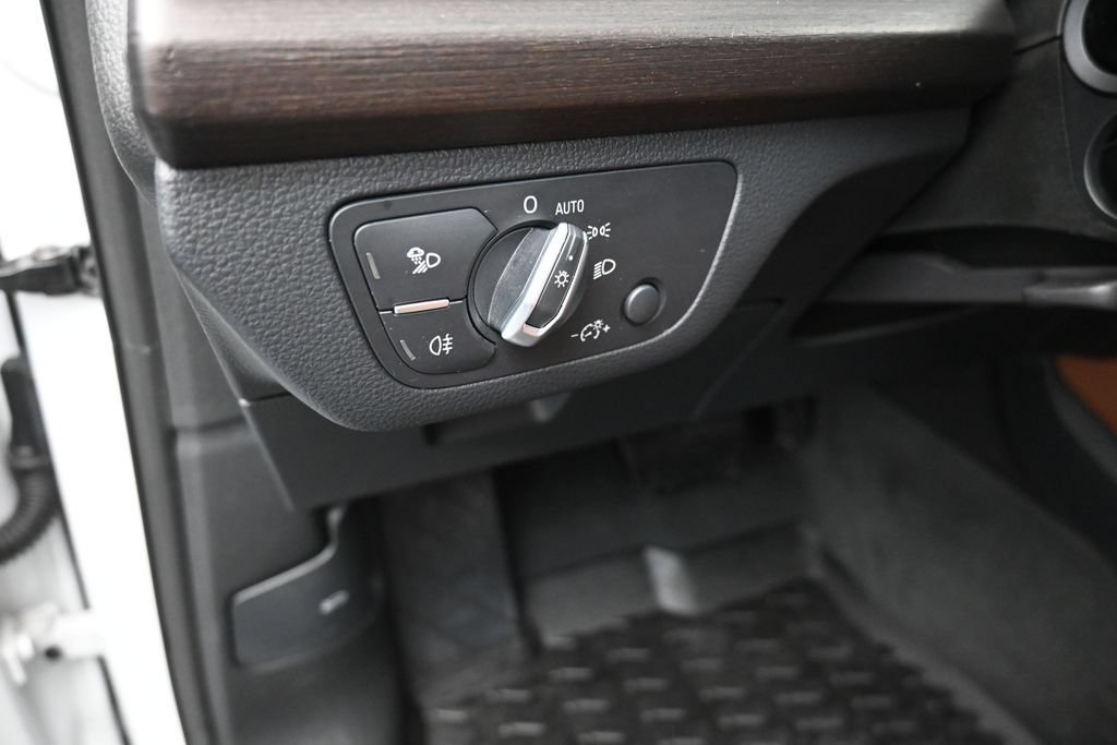 Used 2022 Audi Q5 2.0T Premium Plus AWD/4WD image 13