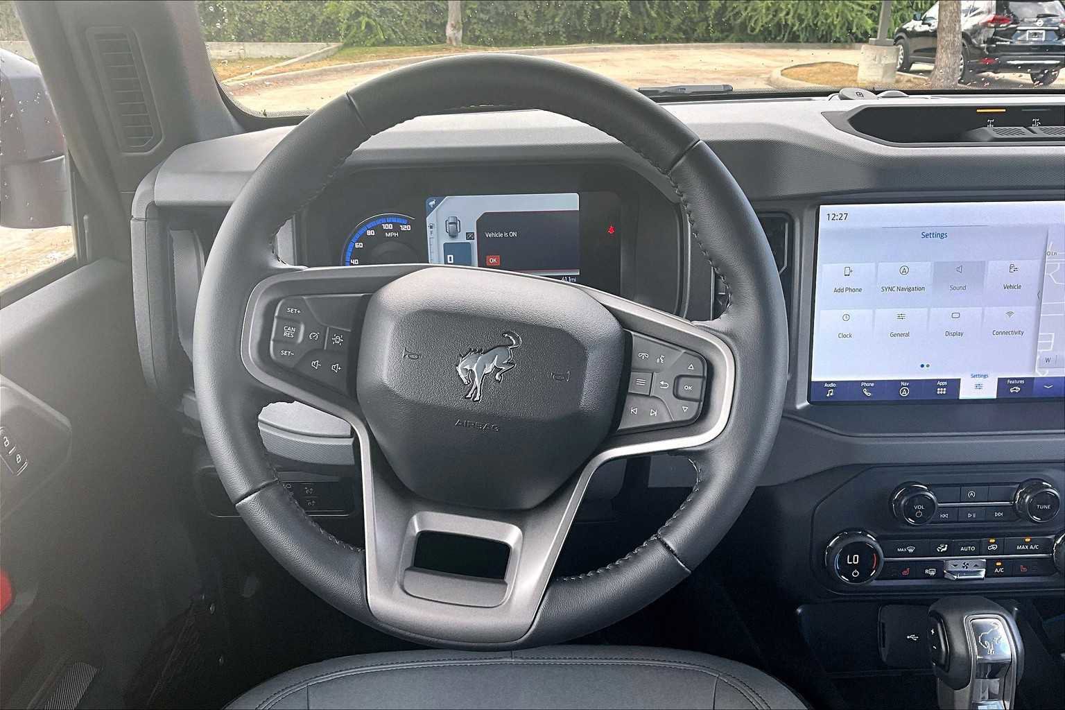 Certified 2024 Ford Bronco Black Diamond image 8