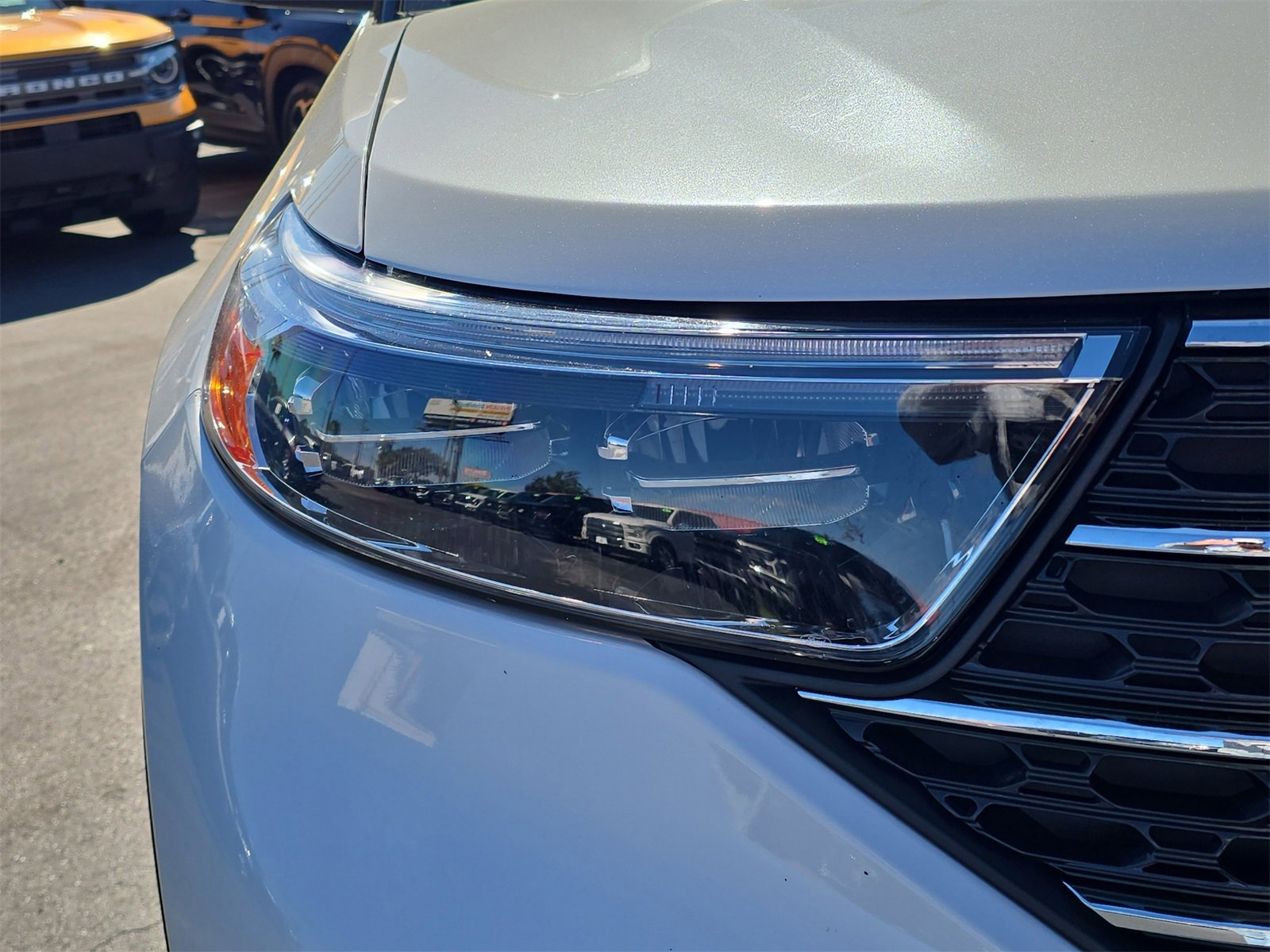 Certified 2023 Ford Explorer XLT w/ Equipment Group 202A image 7