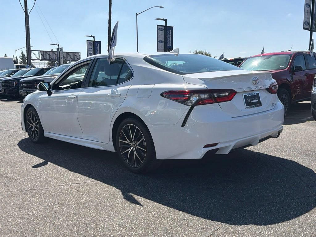 Used 2024 Toyota Camry SE AWD/4WD image 8