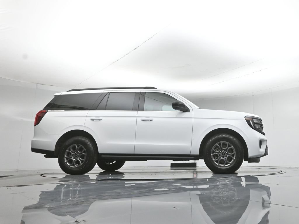 Certified 2025 Ford Expedition Active AWD/4WD image 52