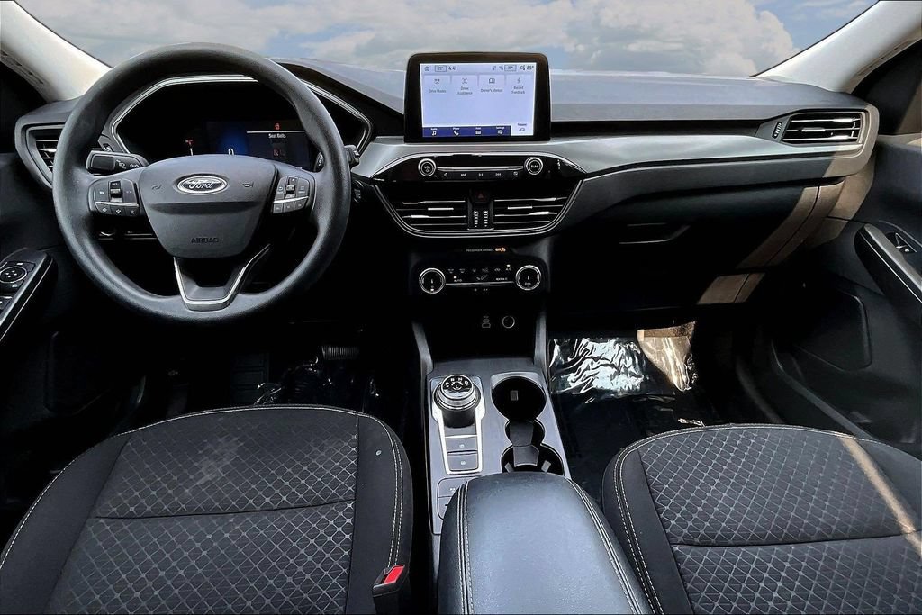 Certified 2025 Ford Escape Active FWD image 9