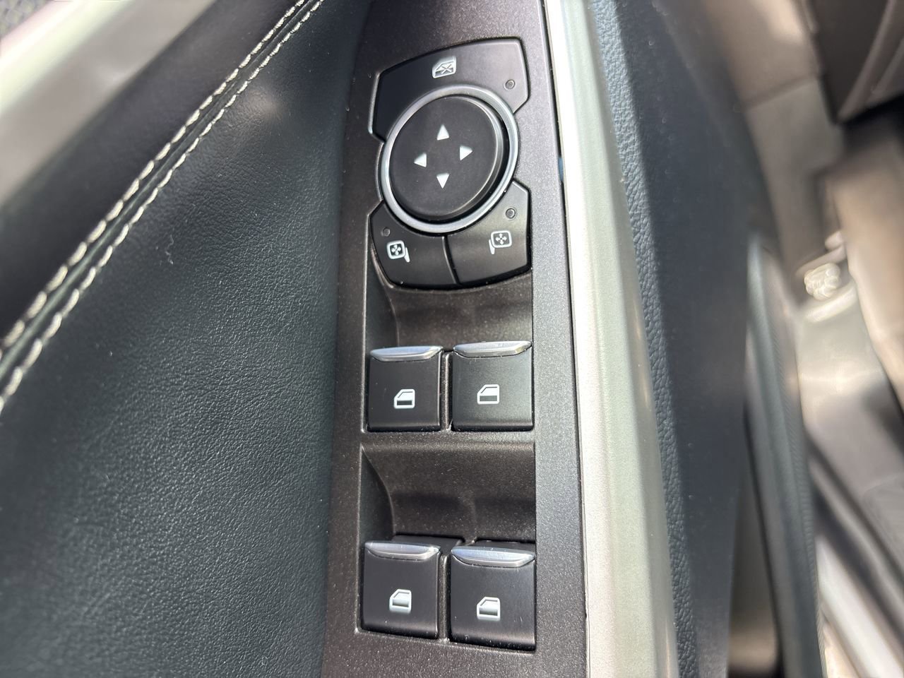 Certified 2023 Ford Explorer XLT w/ Equipment Group 202A image 19