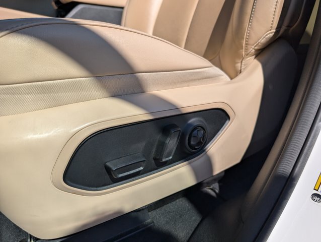 Used 2023 Jeep Grand Cherokee Limited w/ Black Appearance Package RWD image 8