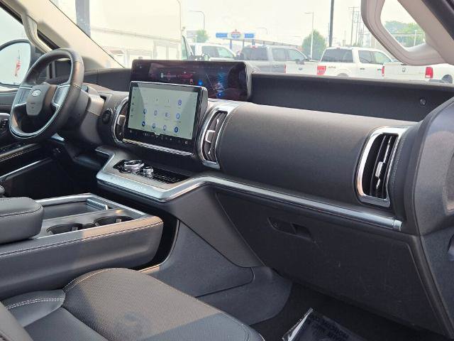 Certified 2025 Ford Expedition Platinum AWD/4WD image 7