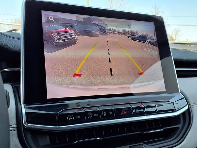 Used 2025 Jeep Compass Limited image 12