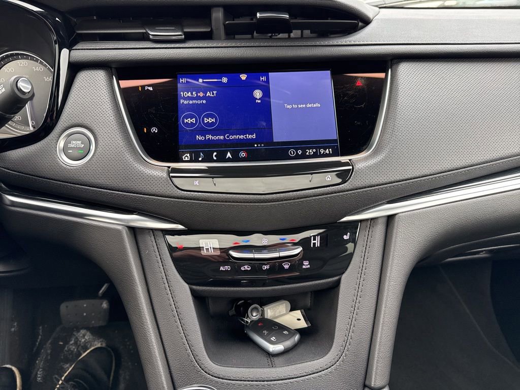 Used 2025 Cadillac XT5 Premium Luxury image 25