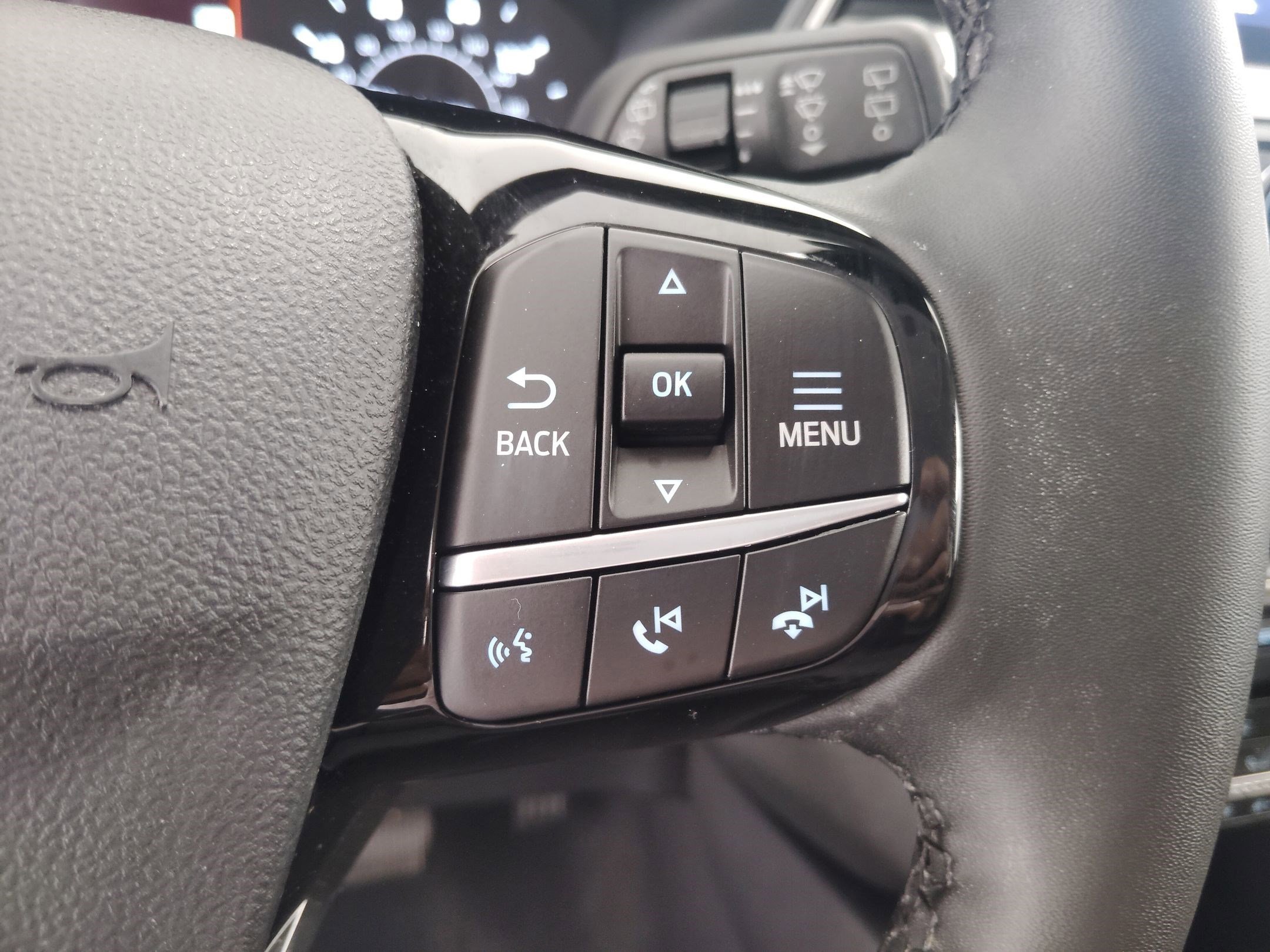 Certified 2022 Ford Escape SEL image 27