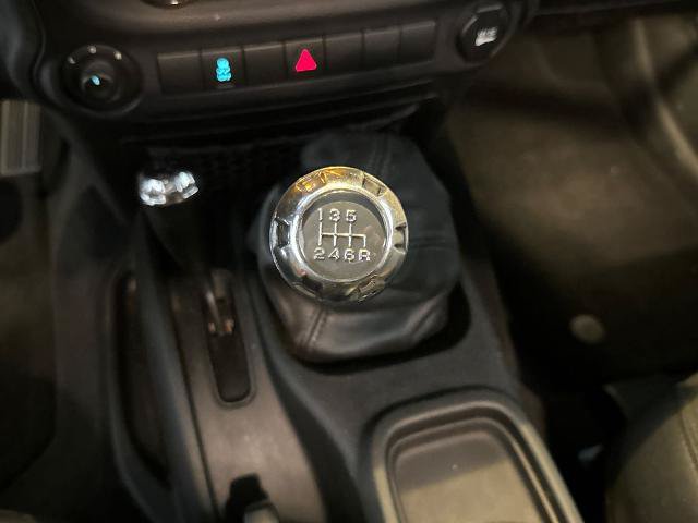 Used 2017 Jeep Wrangler Sport AWD/4WD image 23