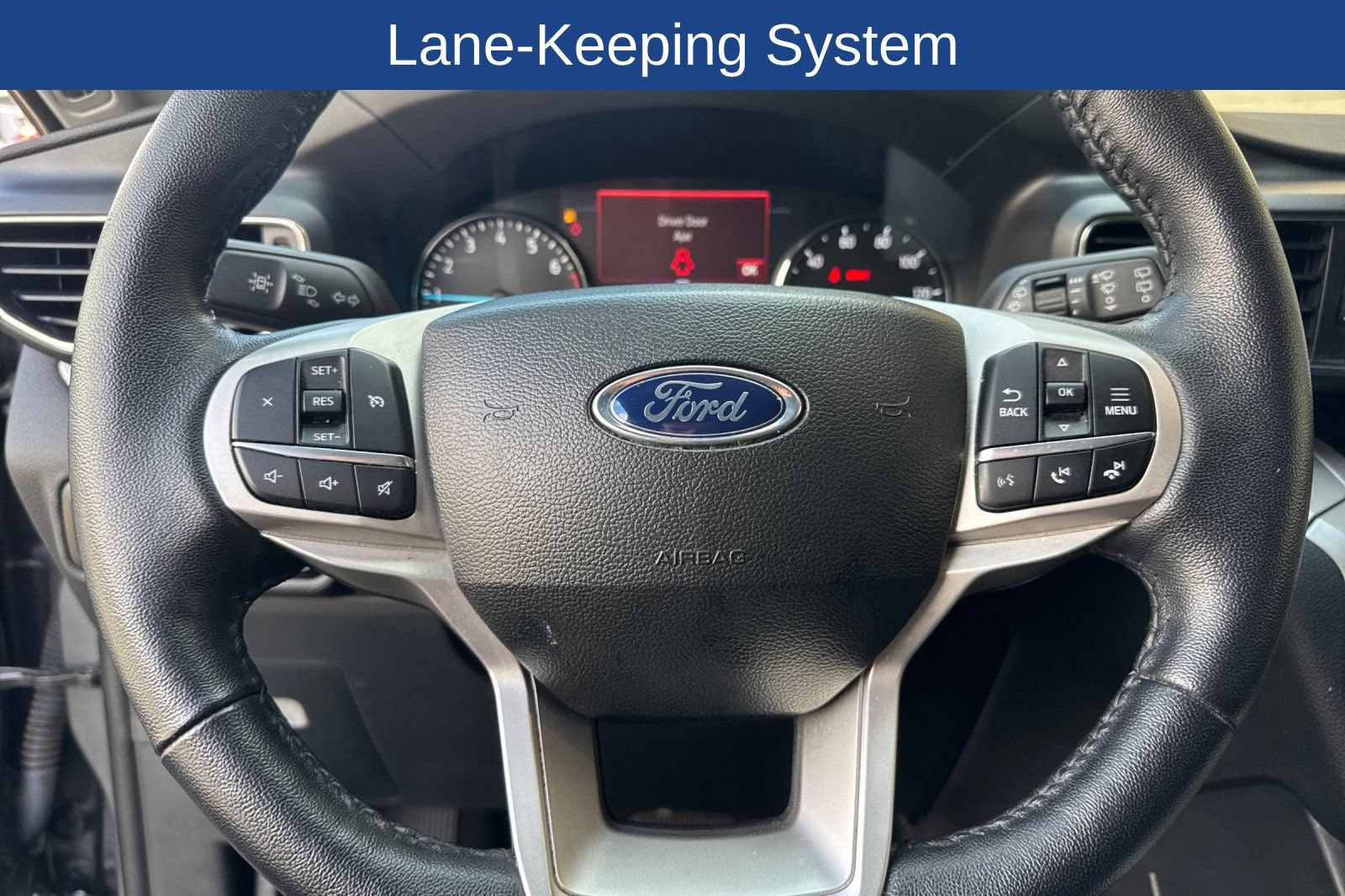 Certified 2024 Ford Explorer XLT w/ Equipment Group 202A AWD/4WD image 29